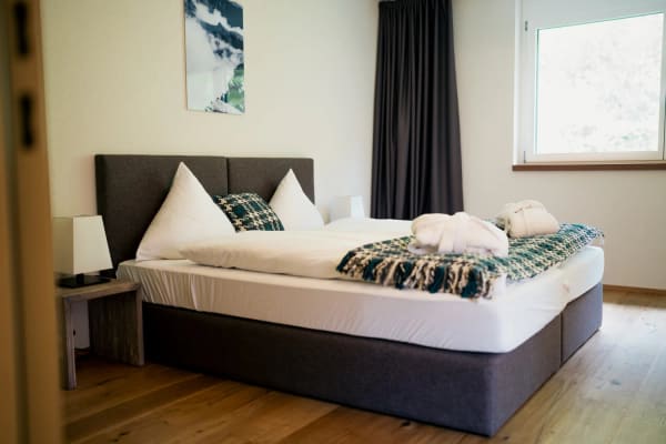 Immobilie in Laax Gr - Laax  3.5-Zimmer-Ferienwohnung mit jährlich 3% Nettorendite garantier - Bild 2
