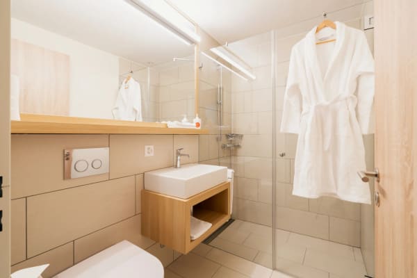 Immobilie in Laax Gr - Laax  3.5-Zimmer-Ferienwohnung mit jährlich 3% Nettorendite garantier - Bild 4