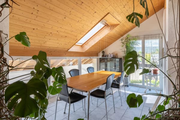 Immobilie in Brügg Be - Nicht alle Tage! Wunderbare 4.5 -5.5 Zi.-Dachwohnung mit Galerie - Bild 2