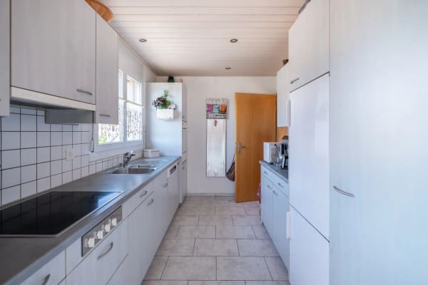 Immobilie in Brügg Be - Nicht alle Tage! Wunderbare 4.5 -5.5 Zi.-Dachwohnung mit Galerie - Bild 3