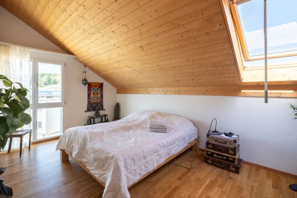 Immobilie in Brügg Be - Nicht alle Tage! Wunderbare 4.5 -5.5 Zi.-Dachwohnung mit Galerie - Bild 4