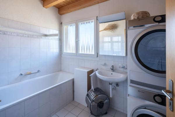 Immobilie in Brügg Be - Nicht alle Tage! Wunderbare 4.5 -5.5 Zi.-Dachwohnung mit Galerie - Bild 5