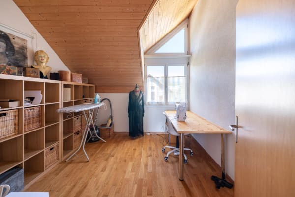Immobilie in Brügg Be - Nicht alle Tage! Wunderbare 4.5 -5.5 Zi.-Dachwohnung mit Galerie - Bild 6