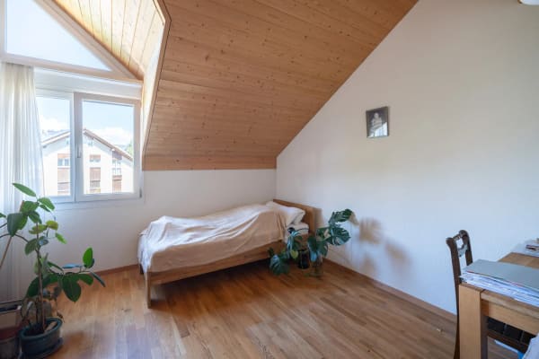 Immobilie in Brügg Be - Nicht alle Tage! Wunderbare 4.5 -5.5 Zi.-Dachwohnung mit Galerie - Bild 7