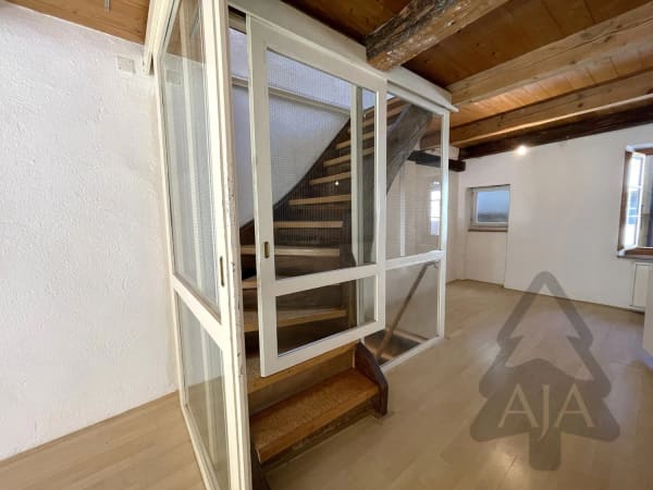 Immobilie in Cressier Ne - Cressier (au Centre du Village historique), charmante maison mitoyenne de 3 pièces - Bild 9