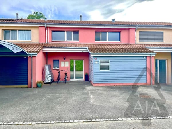 Immobilie in Cudrefin - Cudrefin (à deux pas du Lac), très belle villa mitoyenne de 5,5 pièces avec jardin - Bild 0