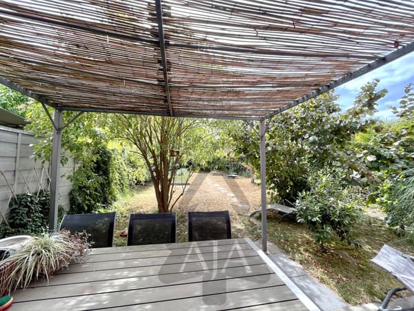 Immobilie in Cudrefin - Cudrefin (à deux pas du Lac), très belle villa mitoyenne de 5,5 pièces avec jardin - Bild 4