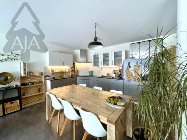 Immobilie in Cudrefin - Cudrefin (à deux pas du Lac), très belle villa mitoyenne de 5,5 pièces avec jardin - Bild 8