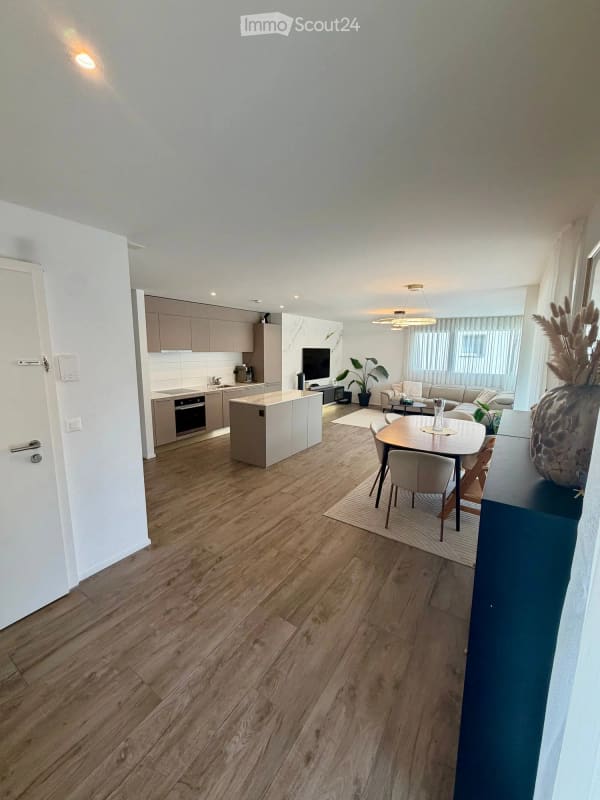 Immobilie in Remaufens - REMAUFENS â€“ Ã‰LÃ‰GANT 4,5 PIÃˆCES DE 113 MÂ² AVEC TERRASSE DE 27 MÂ² & PARKING PRIVÃ‰ - Bild 2