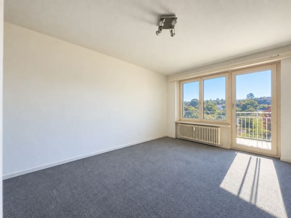 Immobilie in Stallikon - FAMILIENLEBEN MIT WEITBLICK - GROSSZÜGIG WOHNEN AUF ZWEI EBENEN - Bild 11
