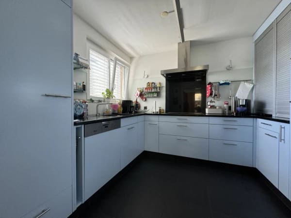 Immobilie in Stallikon - FAMILIENLEBEN MIT WEITBLICK - GROSSZÜGIG WOHNEN AUF ZWEI EBENEN - Bild 6