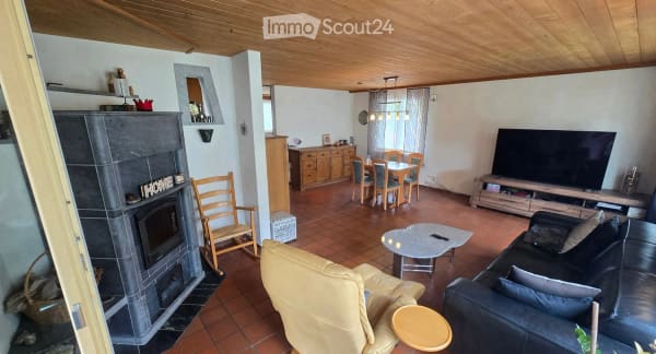 Immobilie in Meiringen - Freistehendes 7.5-Zimmer-Einfamilienhaus mit Einliegerwohnung - Bild 2