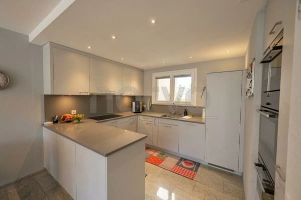 Immobilie in Glattfelden - Zwei Etagen, ein Zuhause  charmante Familienwohnung - Bild 2