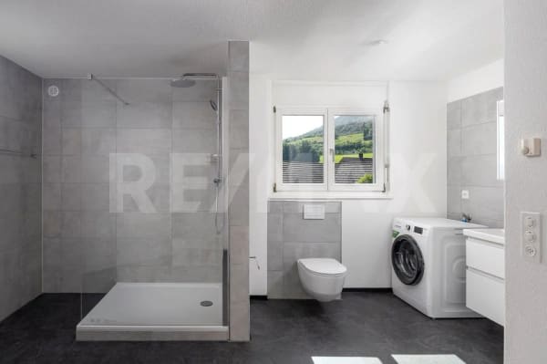 Immobilie in Wilen B. Wollerau - Modernes Wohnen eingebettet in die Natur / Frisch renovierte 4.5 Zimmerwohnung im EG / Im Baurecht - Bild 5