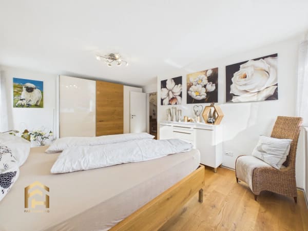 Immobilie in Stalden - Duplex-Dachwohnung (182m2) mit traumhafter Aussicht - Bild 8