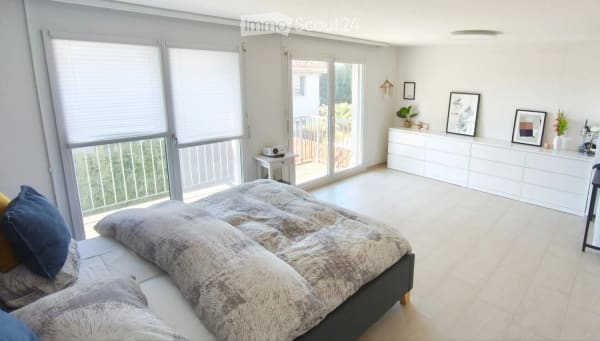 Immobilie in Oberglatt Zh - Doppeleinfamilienhaus in Oberglatt ZH inkl. 2 TG-Plätze - Bild 1