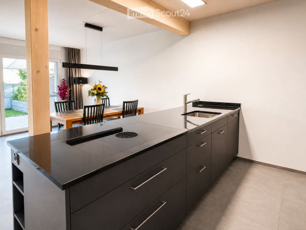 Immobilie in Frauenkappelen - Neuwertig am Waldrand â€“ 5.5-Zimmer-Haus mit Garten & Doppelgarage - Bild 2