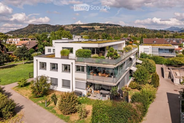 Immobilie in Uetendorf - Lichtdurchflutete 4½-Zimmer-Wohnung inkl. Balkon, Einstellhallenplatz, Keller & Bastelraum - Bild 0