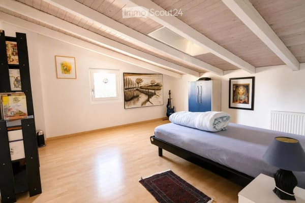 Immobilie in Nidau - Ein Haus mit Charakter und Platz für Ihre Wohnideen - Bild 9