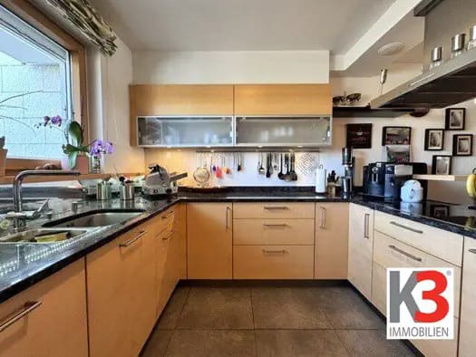 Immobilie in Seekirchen am Wallersee - Reihenendhaus zum Kauf - Seekirchen am Wallersee - 750.000 € - 6 Zimmer, 164,4 m² - Bild 0
