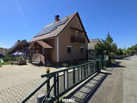 Immobilie in Ehrenhausen - Einfamilienhaus zum Kauf - Ehrenhausen - 299.000 € - 5 Zimmer, 132 m², 932 m² Grundstück - Bild 0