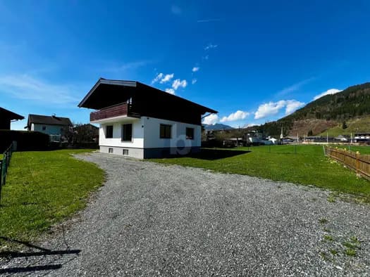 Immobilie in Bruck an der Großglocknerstraße - Mehrfamilienhaus zum Kauf - Bruck an der Großglocknerstraße - 1.200.000 € - 5 Zimmer, 140 m², 601 m² Grundstück - Bild 0