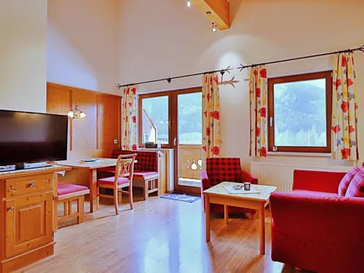Immobilie in St. Ulrich am Pillersee - Mehrfamilienhaus zum Kauf - St. Ulrich am Pillersee - 1.195.000 € - 11 Zimmer, 278 m², 1.372 m² Grundstück - Bild 1