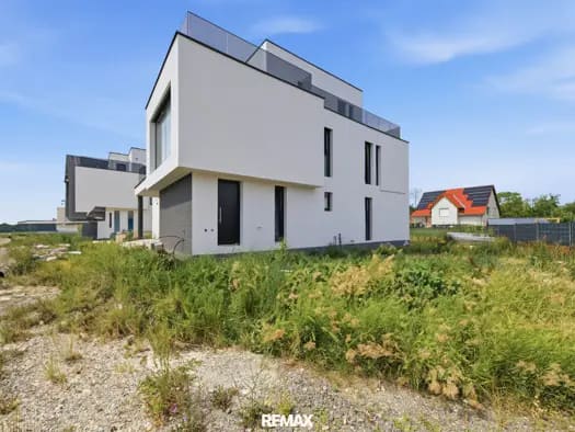 Immobilie in Wullersdorf - Einfamilienhaus zum Kauf - Erstbezug - Wullersdorf - 835.000 € - 8,5 Zimmer, 326 m², 815 m² Grundstück - Bild 2