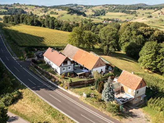 Immobilie in Trautmannsdorf - Einfamilienhaus zum Kauf - Trautmannsdorf - 690.000 € - 4 Zimmer, 132 m², 39.407 m² Grundstück - Bild 1