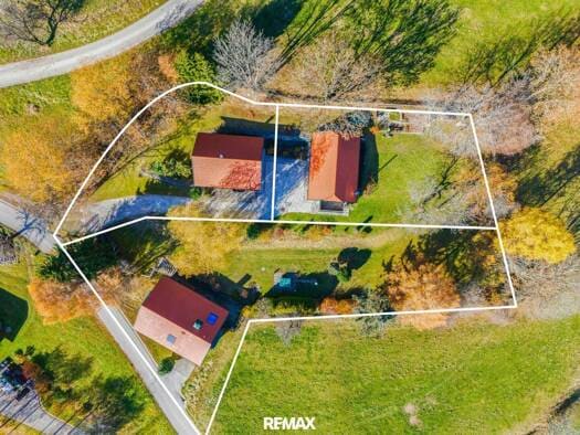 Immobilie in Hüttenberg - Einfamilienhaus zum Kauf - Hüttenberg - 375.000 € - 4 Zimmer, 70 m², 796 m² Grundstück, frei ab sofort - Bild 2