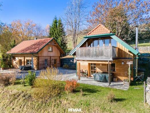 Immobilie in Hüttenberg - Einfamilienhaus zum Kauf - Hüttenberg - 1.100.000 € - 12 Zimmer, 322 m², 2.851 m² Grundstück - Bild 0