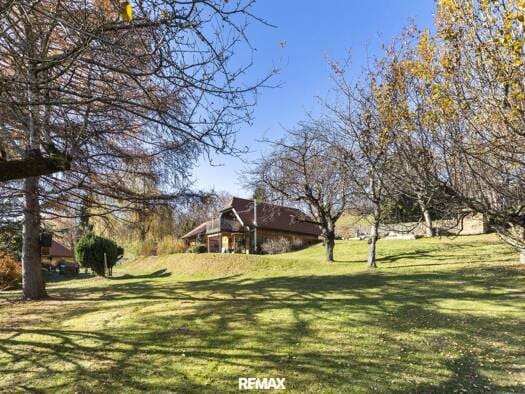 Immobilie in Hüttenberg - Einfamilienhaus zum Kauf - Hüttenberg - 1.100.000 € - 12 Zimmer, 322 m², 2.851 m² Grundstück - Bild 2