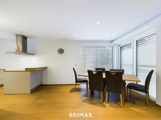 Immobilie in Uderns - Reihenmittelhaus zum Kauf - Uderns - 1.399.000 € - 10 Zimmer, 222,7 m², 402 m² Grundstück, frei ab sofort - Bild 1