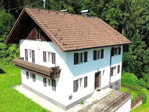 Immobilie in Eugendorf - Haus zum Kauf - Eugendorf - 485.000 € - 7 Zimmer, 156 m², 1.107 m² Grundstück - Bild 1