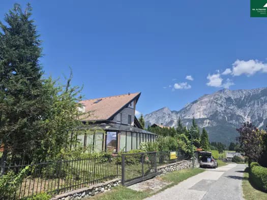 Immobilie in Arnoldstein - Villa zum Kauf - Arnoldstein - 649.000 € - 7,5 Zimmer, 250 m², 759 m² Grundstück - Bild 0