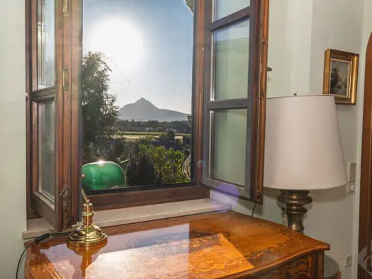 Immobilie in Elsbethen - Einfamilienhaus zum Kauf - Elsbethen - 2.690.000 € - 10 Zimmer, 300 m², 623 m² Grundstück - Bild 2
