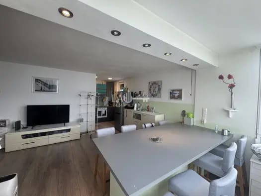 Immobilie in Traun - Wohnung zum Kauf - Traun - 250.000 € - 4 Zimmer, 86 m² - Bild 2