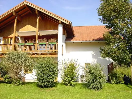 Immobilie in Seewalchen am Attersee - Terrassenwohnung zum Kauf - Seewalchen am Attersee - 320.000 € - 3 Zimmer, 76 m², EG - Bild 1