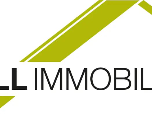 Immobilie in Seekirchen am Wallersee - Einfamilienhaus zum Kauf - Seekirchen am Wallersee - 1.350.000 € - 8 Zimmer, 317 m², 1.186 m² Grundstück, frei ab sofort - Bild 2