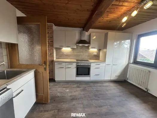Immobilie in Pinsdorf - Haus zum Kauf - Pinsdorf - 390.000 € - 5 Zimmer, 130 m², 1.014 m² Grundstück - Bild 2