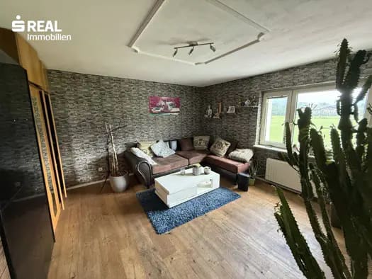 Immobilie in Saalfelden am Steinernen Meer - Wohnung zum Kauf - Saalfelden am Steinernen Meer - 180.000 € - 3 Zimmer, 61,3 m², 2. Geschoss - Bild 0