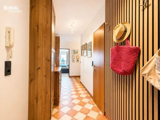 Immobilie in Stockerau - Wohnung zum Kauf - Stockerau - 263.000 € - 4 Zimmer, 95,5 m², 2. Geschoss - Bild 1