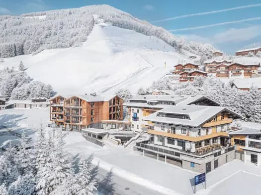 Immobilie in Saalbach - Wohnung zum Kauf - Saalbach - 750.000 € - 3 Zimmer, 70 m² - Bild 2