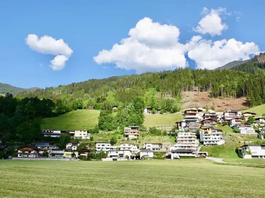 Immobilie in Hart im Zillertal - Haus zum Kauf - Hart im Zillertal - 1.150.000 € - 5 Zimmer, 200 m² - Bild 2