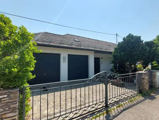 Immobilie in Neuhofen an der Krems - Einfamilienhaus zum Kauf - Neuhofen an der Krems - 450.000 € - 6,5 Zimmer, 150 m², 1.046 m² Grundstück - Bild 0