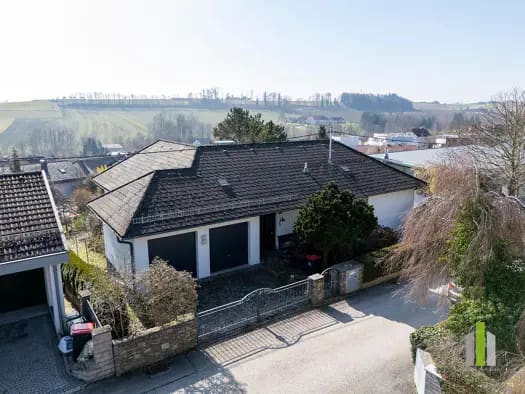 Immobilie in Neuhofen an der Krems - Einfamilienhaus zum Kauf - Neuhofen an der Krems - 450.000 € - 6,5 Zimmer, 150 m², 1.046 m² Grundstück - Bild 1