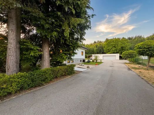 Immobilie in Mühldorf - Bungalow zum Kauf - Mühldorf - 1.080.000 € - 6 Zimmer, 130 m², 3.815 m² Grundstück - Bild 1