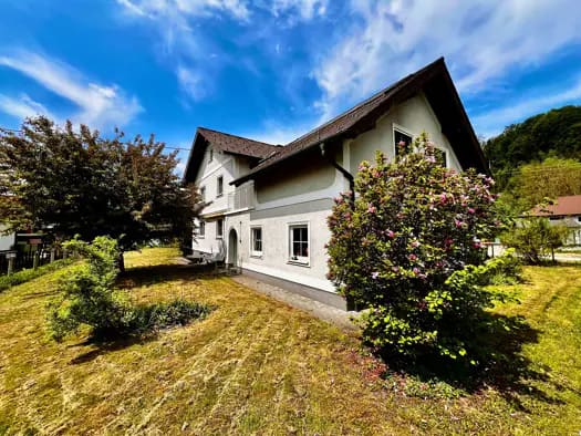 Immobilie in Regau - Haus zum Kauf - Regau - 397.000 € - 170 m², 925 m² Grundstück, frei ab sofort - Bild 0