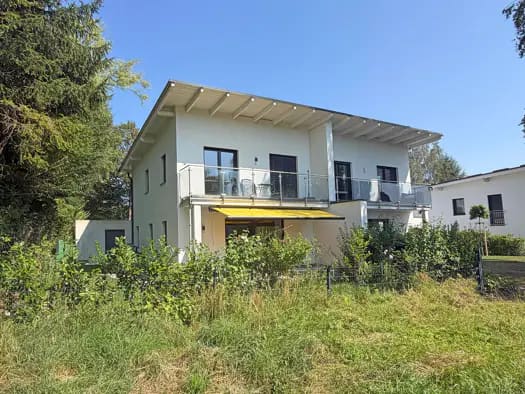 Immobilie in Berg im Attergau - Doppelhaushälfte zum Kauf - Berg im Attergau - 790.000 € - 4 Zimmer, 100 m², 123 m² Grundstück - Bild 1