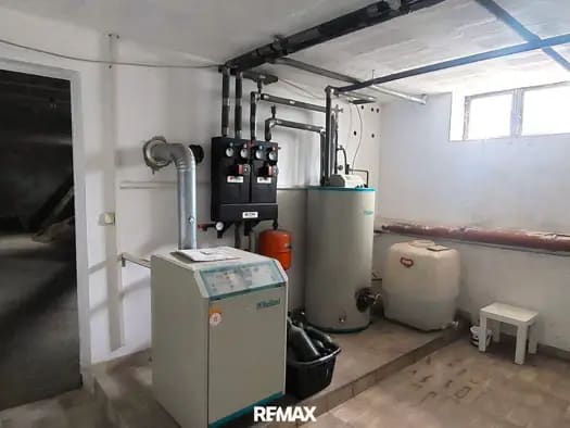 Immobilie in Halbturn - Einfamilienhaus zum Kauf - Halbturn - 199.000 € - 93,6 m², 548 m² Grundstück - Bild 2